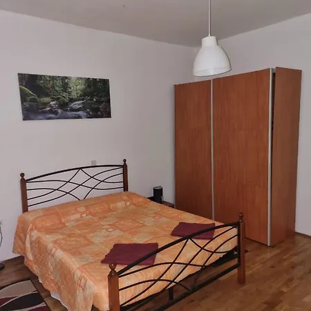 Apartment Tri Palme *