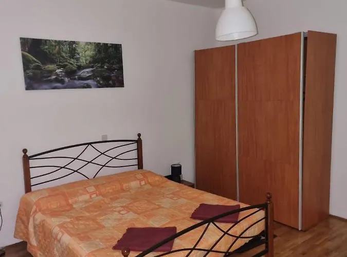 Apartman Tri Palme *